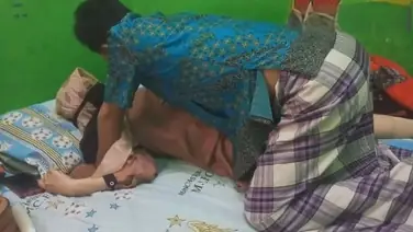 Membuat Tante Hijab Mendesah Muncrat